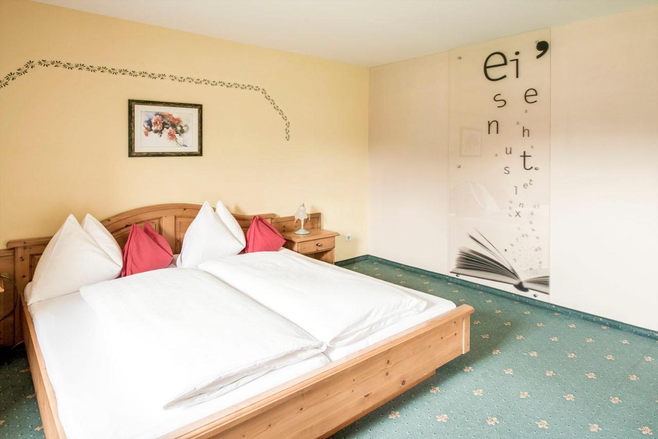 Hotel Garni Haus Sonnleitn - Adults Only Fuschl am See Exterior foto